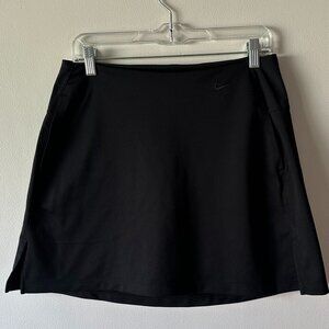 Nike Women's Black Skort Standard Fit Size Medium